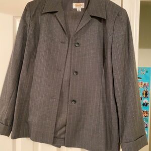 Talbots Gray Pantsuit with Notched Lapel and Relaxed Fit